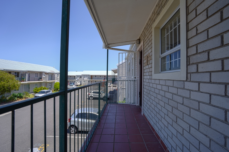 2 Bedroom Property for Sale in West Beach Western Cape